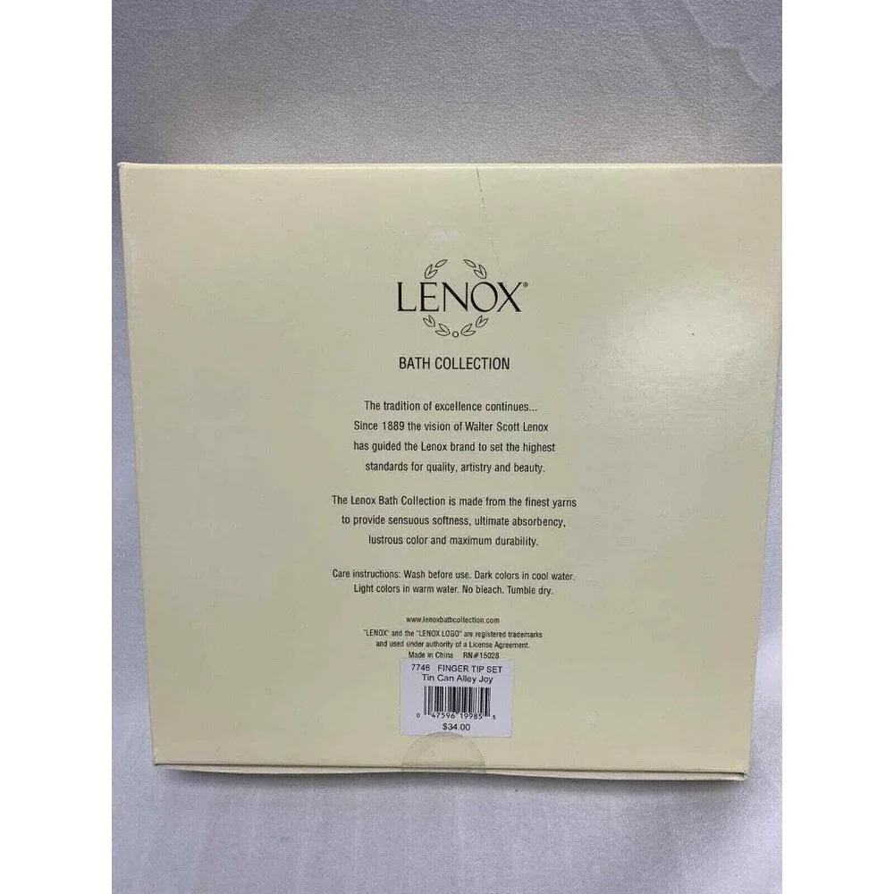 Lenox Tin Can Alley Joy Christmas Tree Finger Tip Towels Set of 2 White New